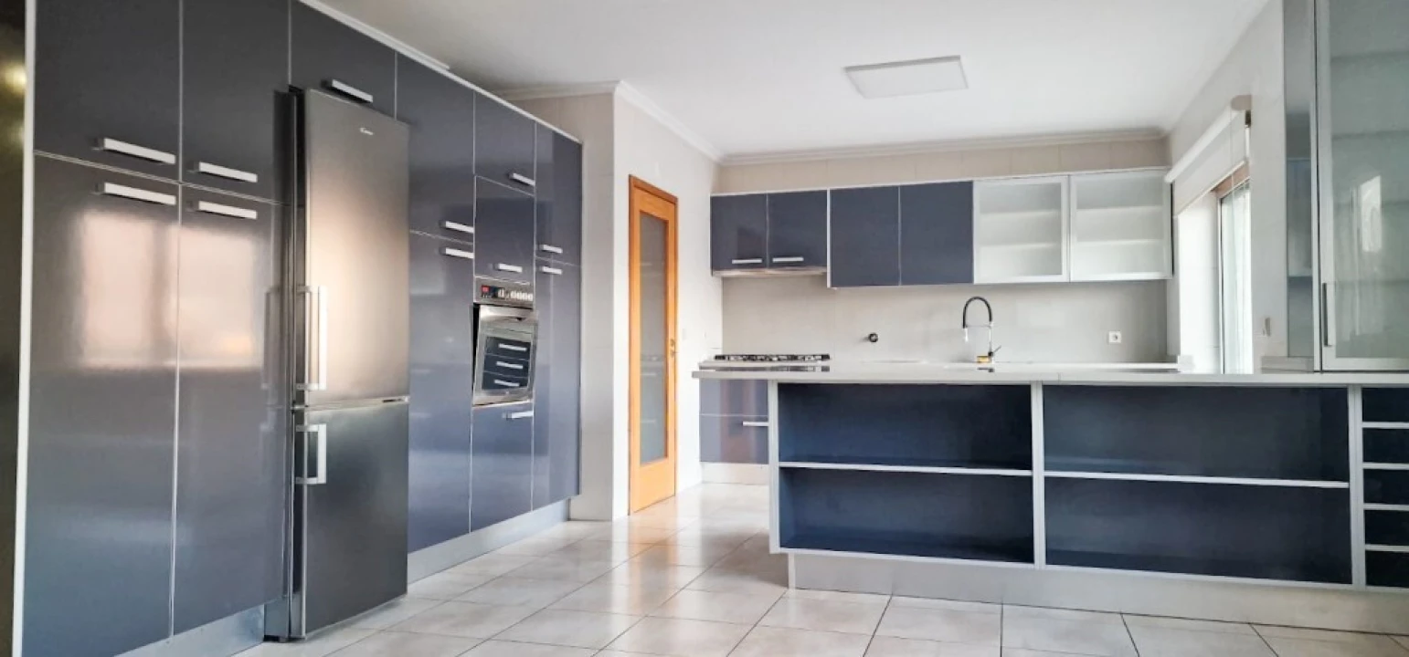 Moradia T4 para Venda em Vieira do Minho Foto 4