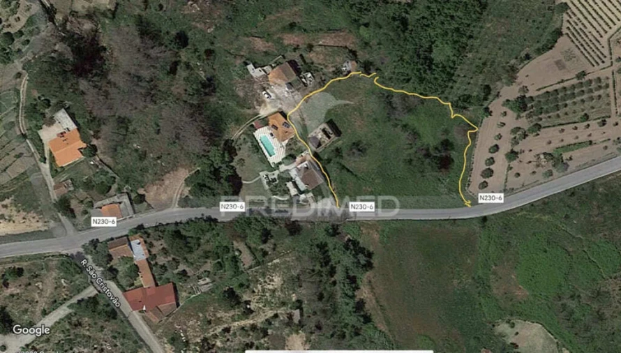 Terreno para Venda em Covas e Vila Nova de Oliveirinha Foto 8