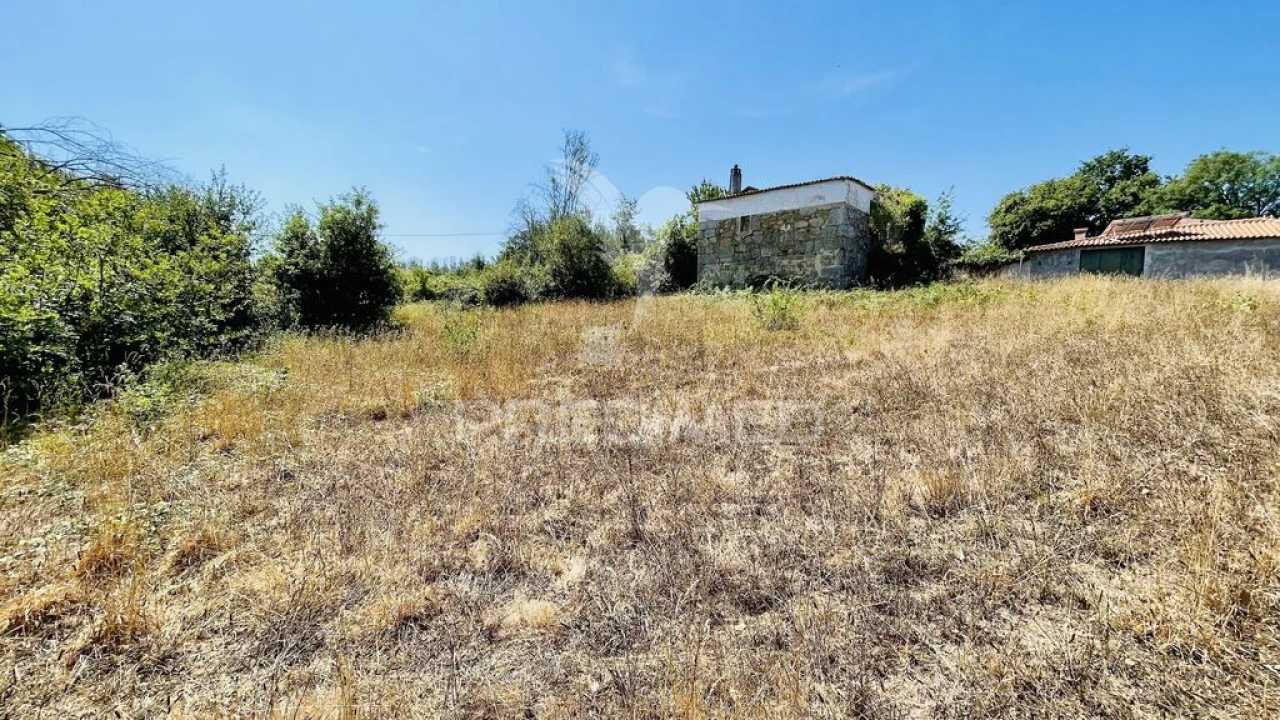 Terreno para Venda em Covas e Vila Nova de Oliveirinha Foto 16