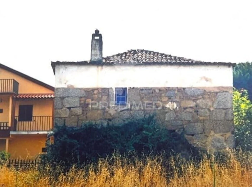 Terreno para Venda em Covas e Vila Nova de Oliveirinha Foto 3