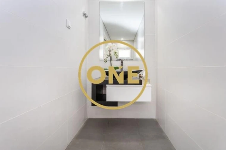 Moradia T4 para Venda em Fernao Ferro Foto 10