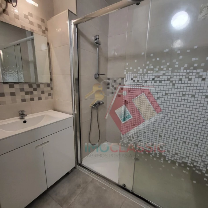 Apartamento T1 para Venda em União das Freguesias de Setúbal Foto 5