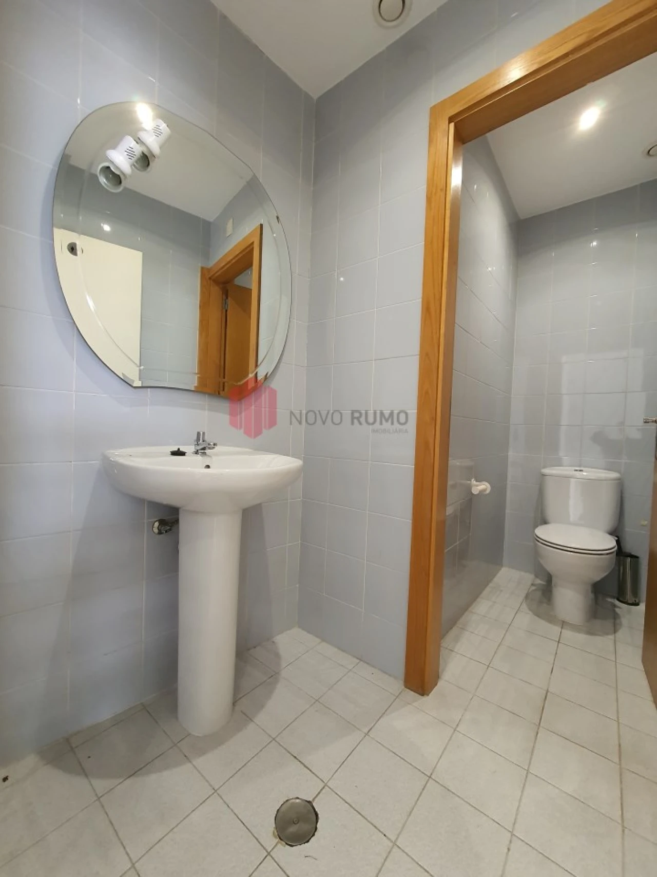 Loja para Venda em Cidade da Maia Foto 5