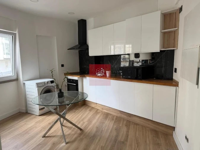 Apartamento T1 para Venda em Alfragide Foto 6