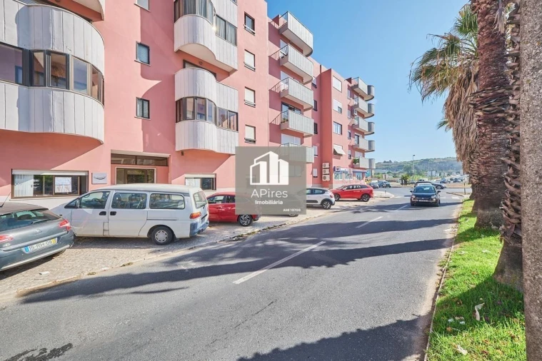 Apartamento T1 para Venda em Costa da Caparica Foto 9