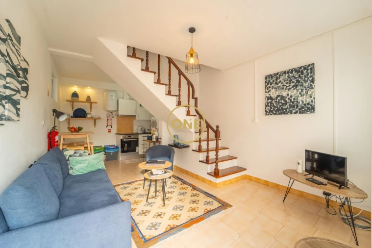 Moradia T1 para Venda em Agua de Pau Foto 2