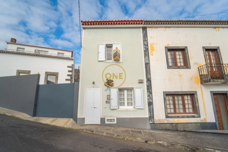 Moradia T1 para Venda em Agua de Pau