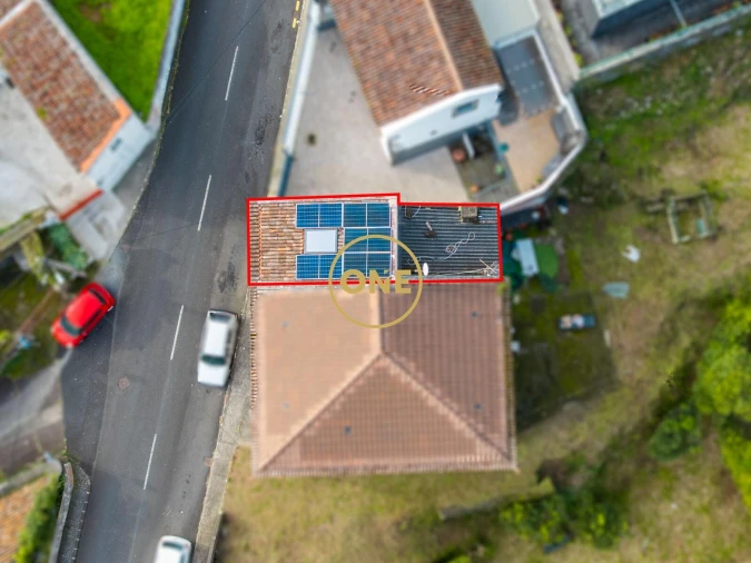 Moradia T1 para Venda em Agua de Pau Foto 16