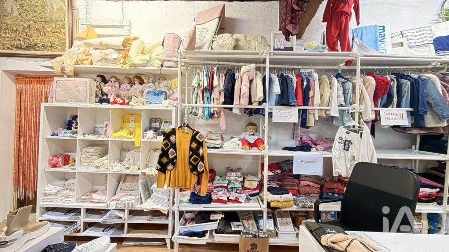 Loja para Venda em Amiais de Baixo Foto 16