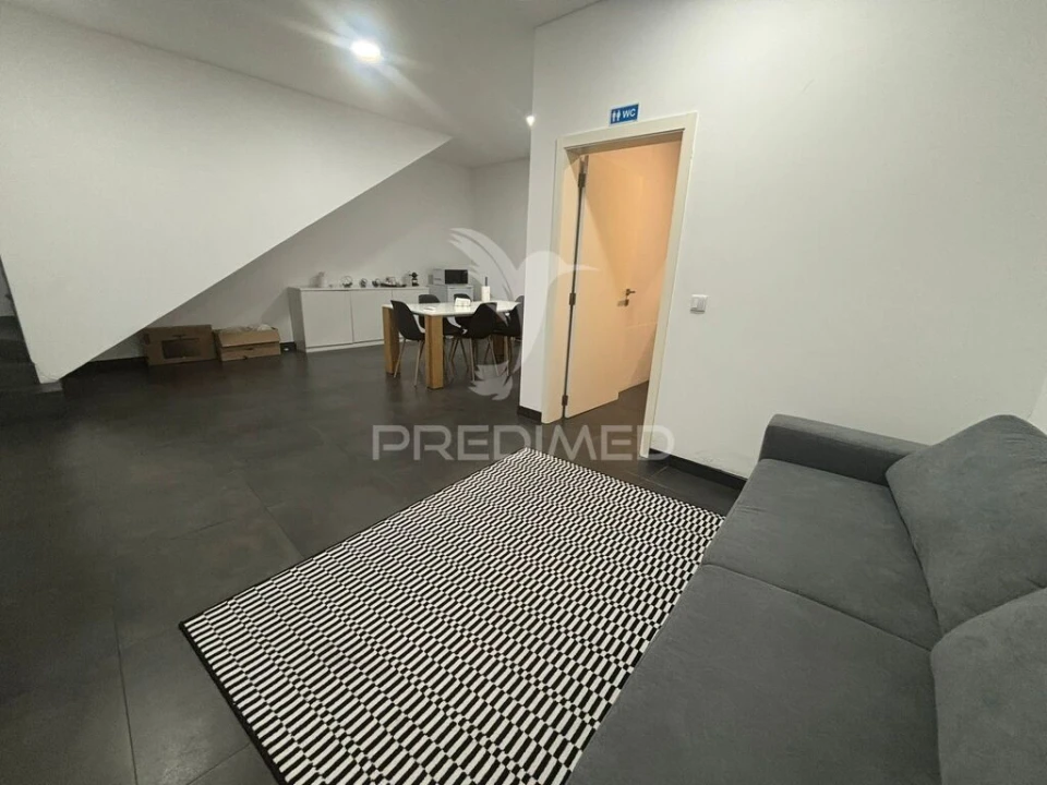 Loja para Arrendamento em Angra (São Pedro) Foto 8