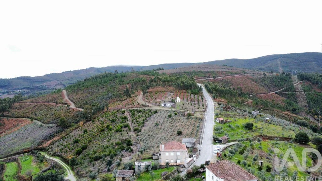 Moradia T4 para Venda em Sobral Foto 39