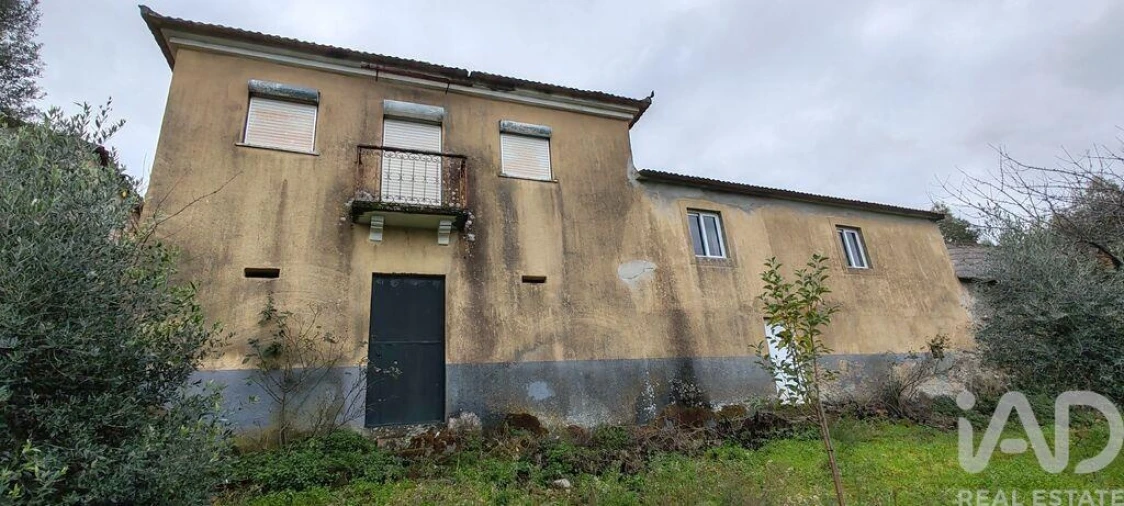 Moradia T4 para Venda em Sobral Foto 2