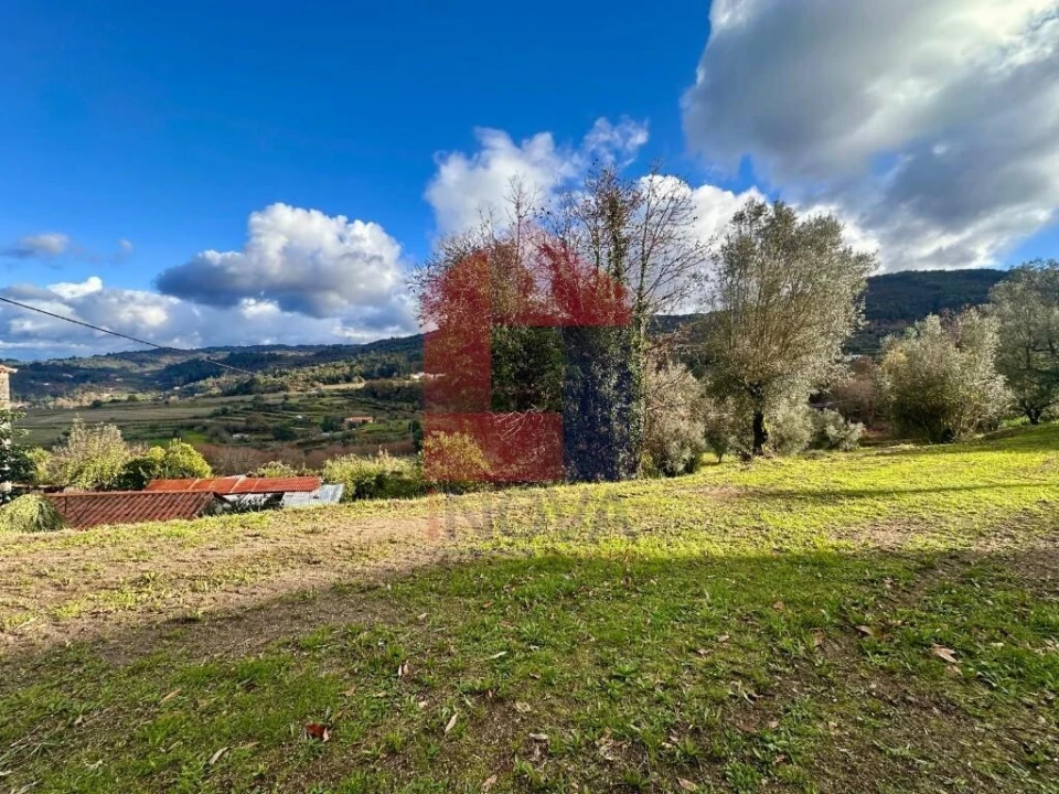 Moradia T3 para Venda em Gondufe Foto 9