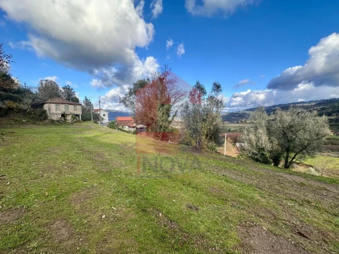 Moradia T3 para Venda em Gondufe Foto 11