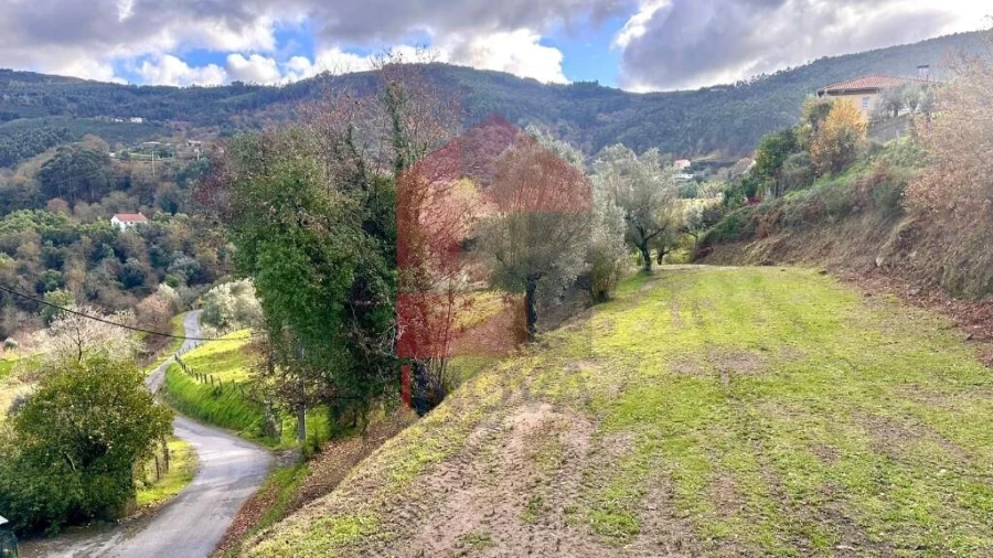 Moradia T3 para Venda em Gondufe Foto 17