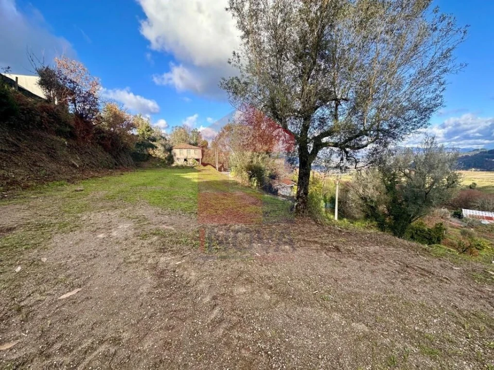 Moradia T3 para Venda em Gondufe Foto 13