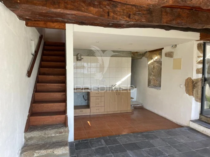 Moradia T3 para Venda em Alvarenga Foto 11