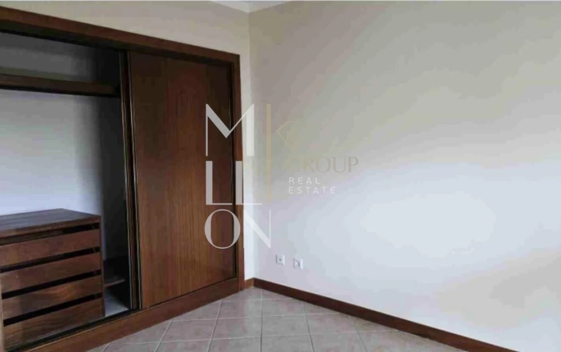 Apartamento T2 para Venda em Albufeira e Olhos de Água Foto 5