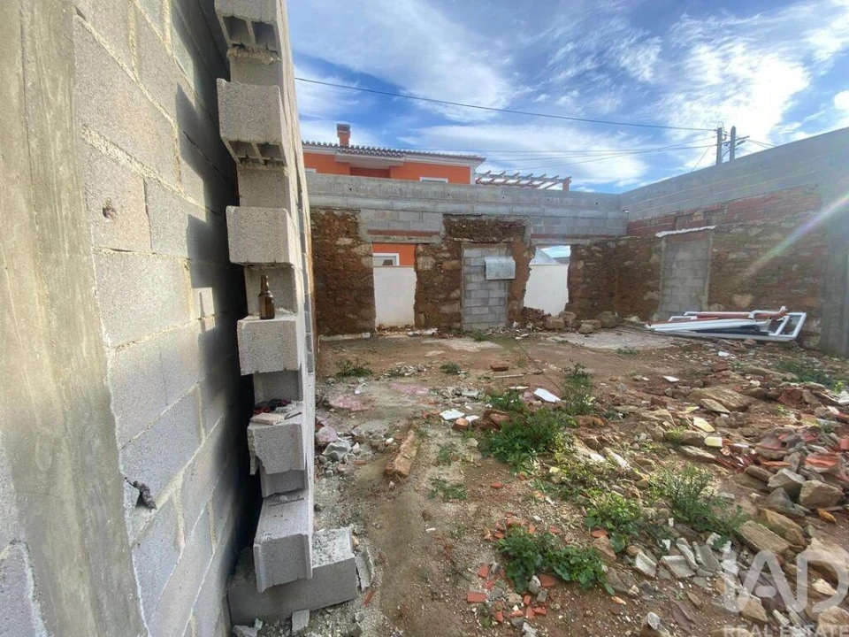 Moradia T3 para Venda em Vermelha Foto 6