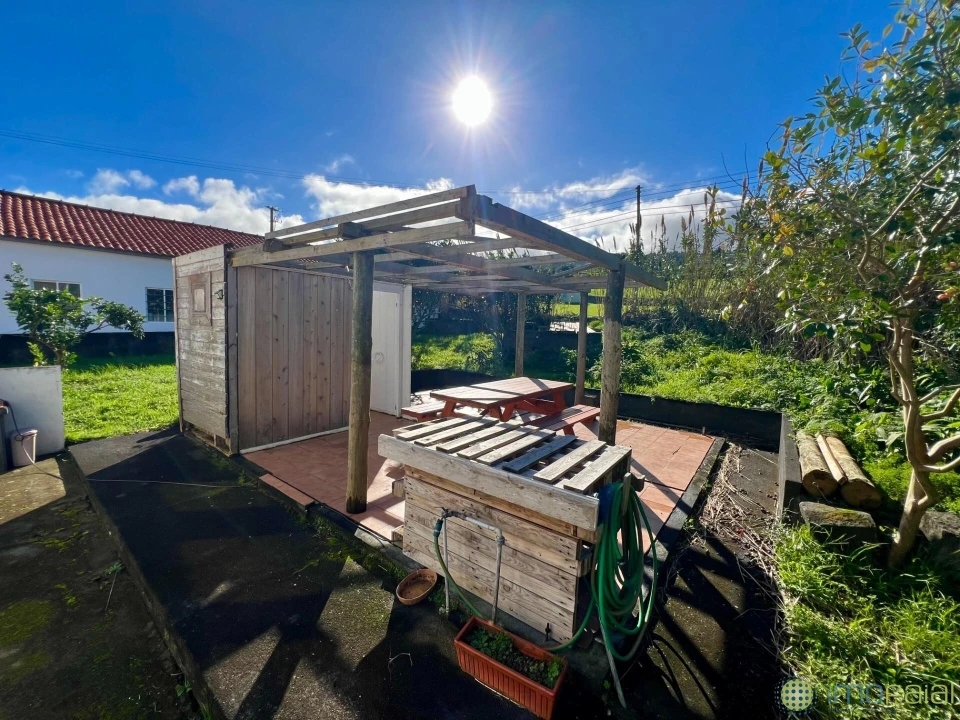 Moradia T4 para Venda em Salão Foto 35