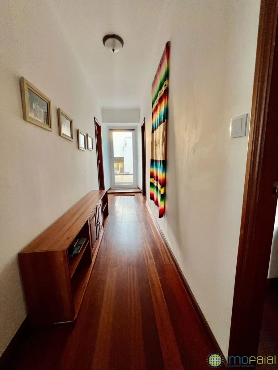 Moradia T4 para Venda em Salão Foto 20