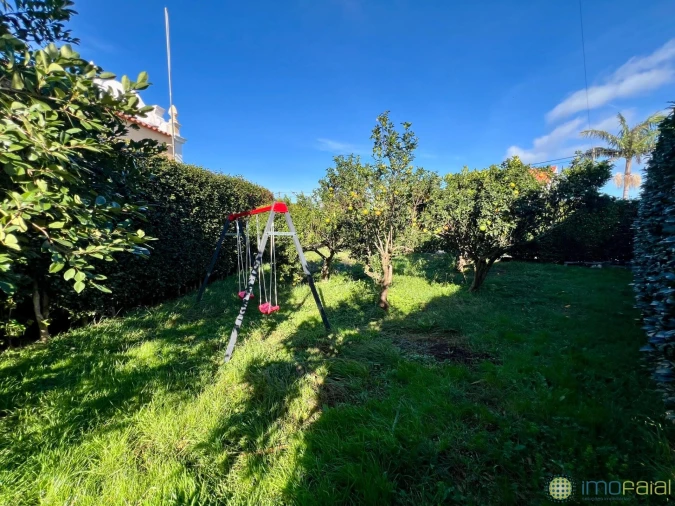 Moradia T4 para Venda em Salão Foto 36