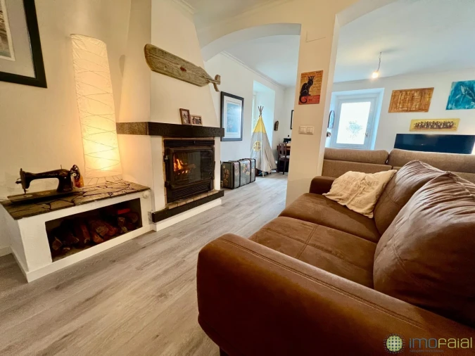 Moradia T4 para Venda em Salão Foto 11