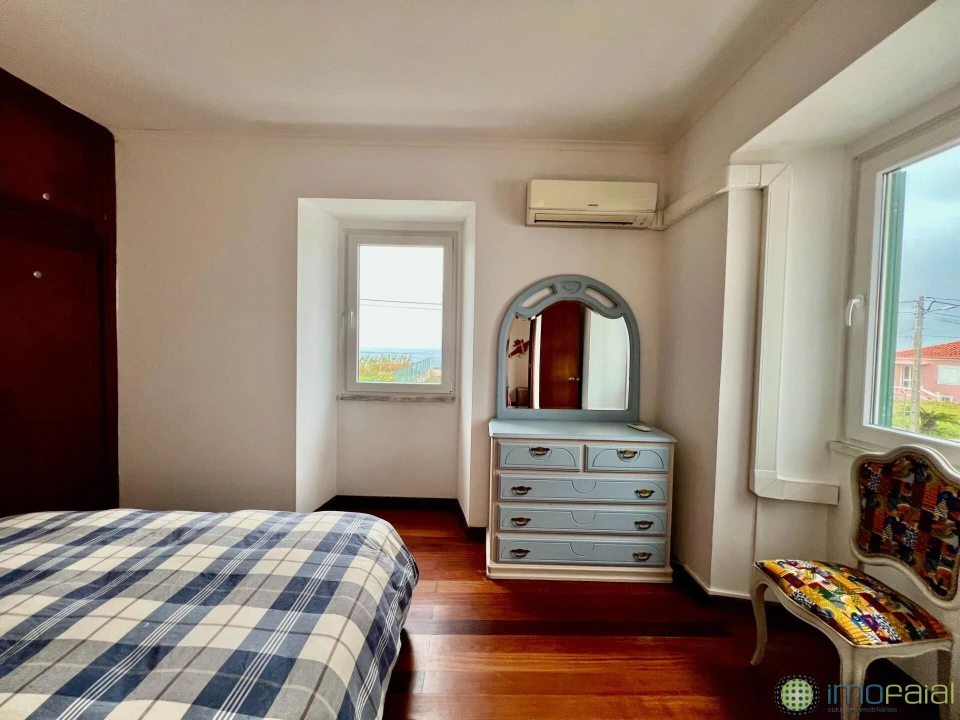 Moradia T4 para Venda em Salão Foto 27