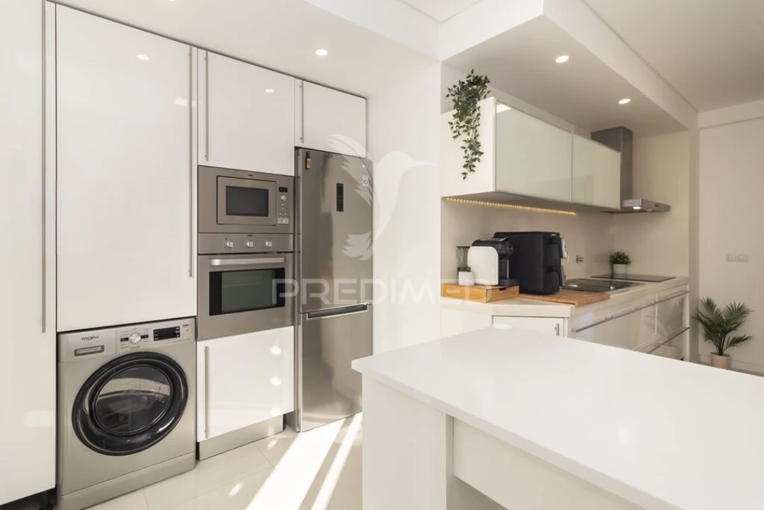 Apartamento T3 para Venda em Seixal, Arrentela e Aldeia de Paio Pires Foto 14