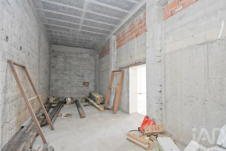 Loja para Venda em São Miguel, Santa Eufémia e Rabaçal Foto 16