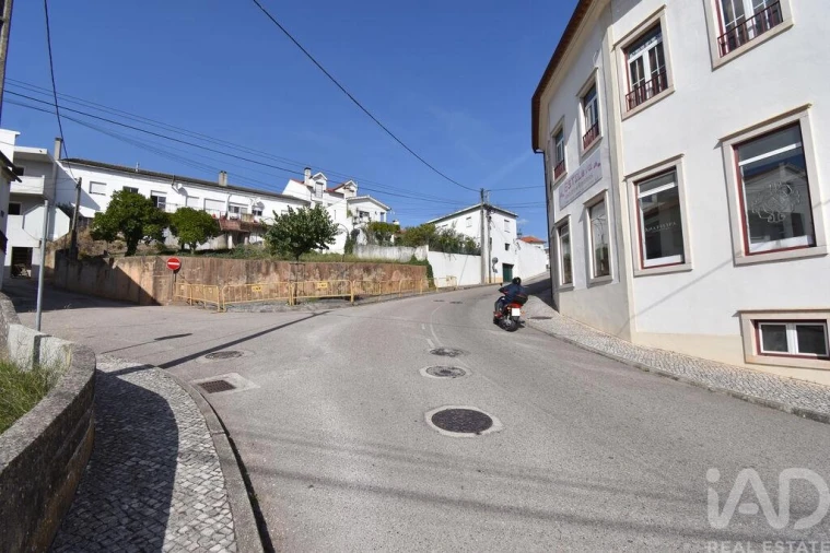 Loja para Venda em São Miguel, Santa Eufémia e Rabaçal Foto 3