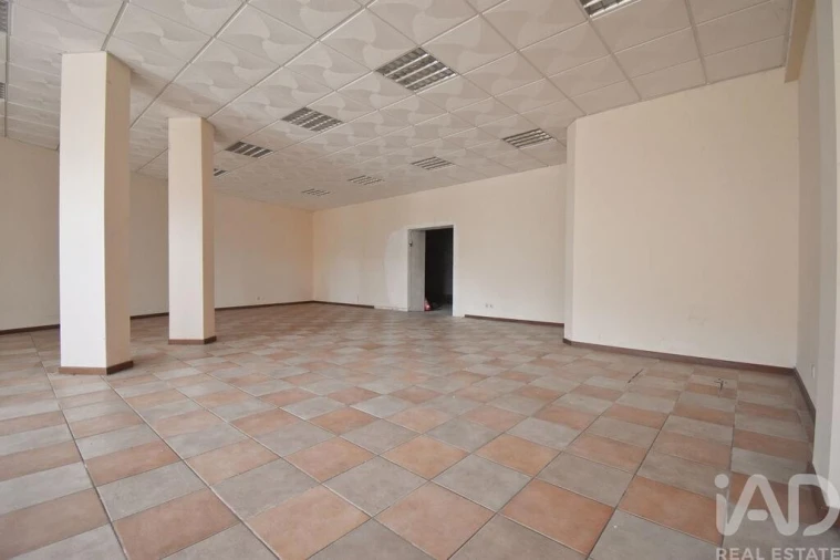 Loja para Venda em São Miguel, Santa Eufémia e Rabaçal Foto 8