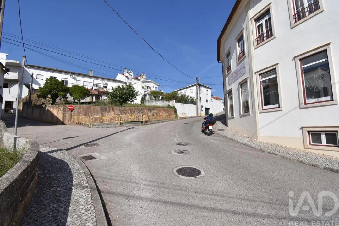 Loja para Venda em São Miguel, Santa Eufémia e Rabaçal Foto 3