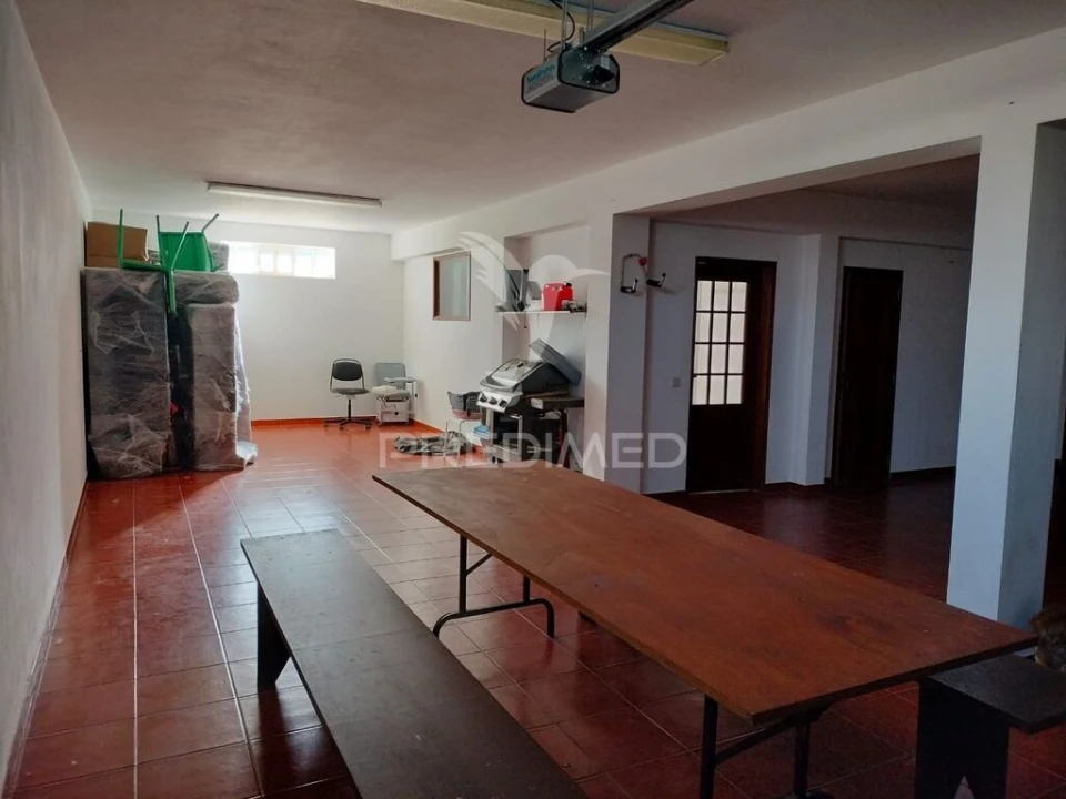 Moradia T5 para Venda em Minde Foto 10