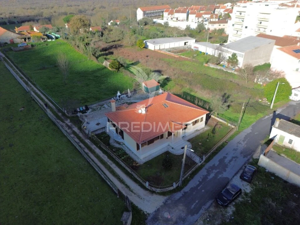 Moradia T5 para Venda em Minde Foto 6