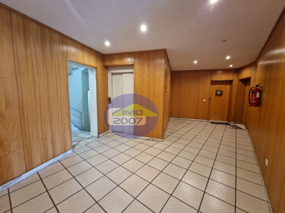 Apartamento T2 para Venda em Grijó e Sermonde Foto 24