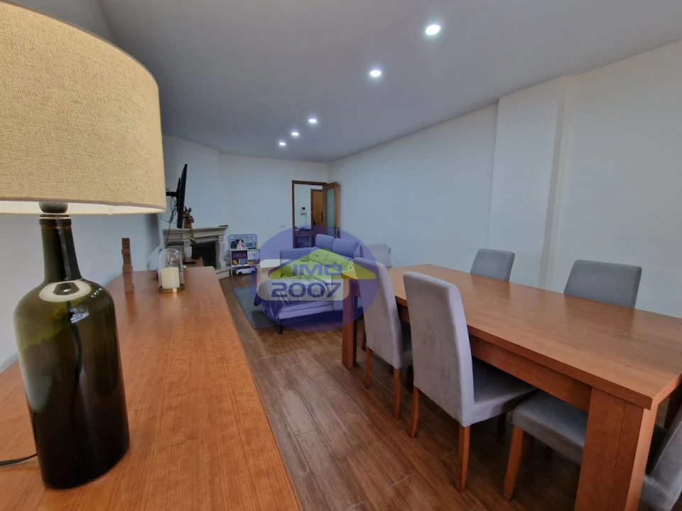 Apartamento T2 para Venda em Grijó e Sermonde Foto 6