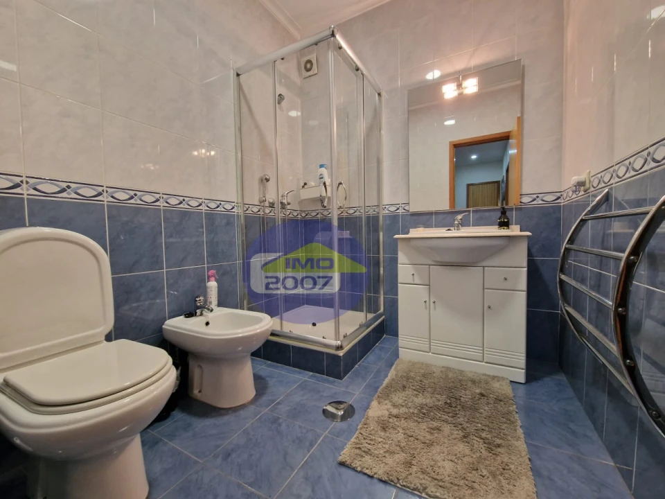 Apartamento T2 para Venda em Grijó e Sermonde Foto 17