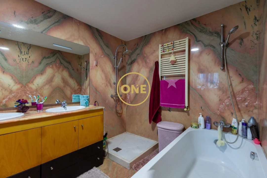 Moradia T4 para Venda em Joane Foto 11