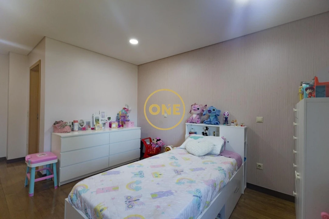 Moradia T4 para Venda em Joane Foto 16