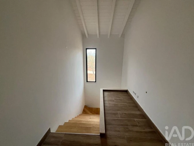 Moradia T3 para Venda em São Bartolomeu de Messines Foto 10