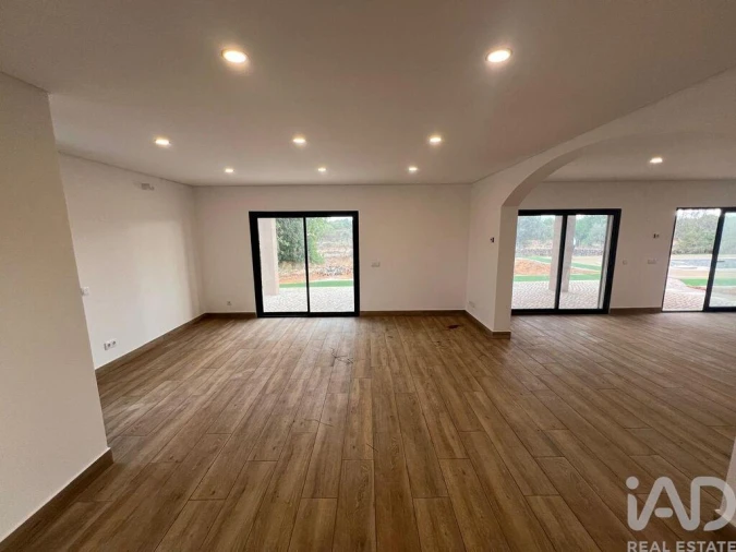 Moradia T3 para Venda em São Bartolomeu de Messines Foto 7