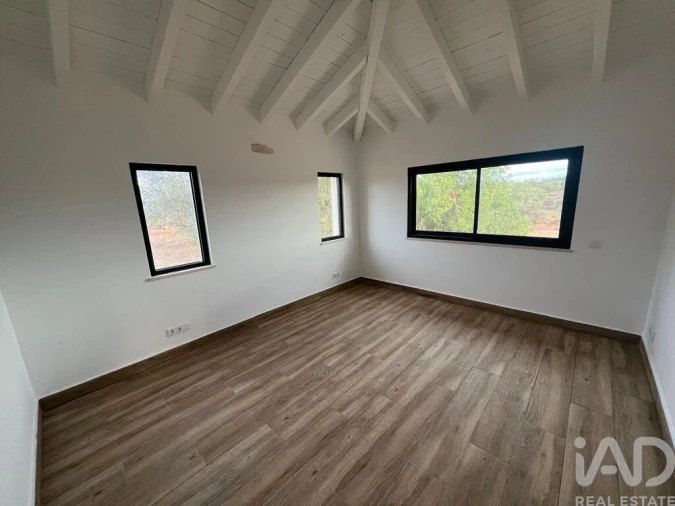 Moradia T3 para Venda em São Bartolomeu de Messines Foto 13