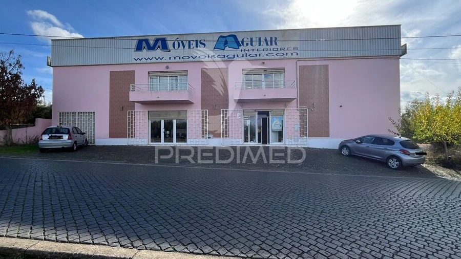Armazém para Venda em Ferreira do Alentejo e Canhestros