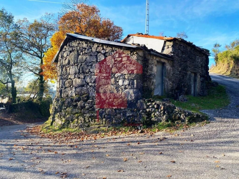 Moradia para Venda em Aboim da Nóbrega e Gondomar Foto 3
