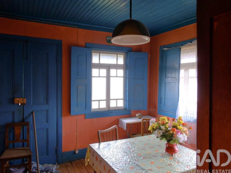 Moradia T4 para Venda em Queirã Foto 2