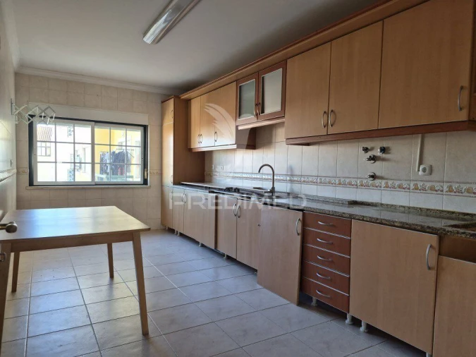 Apartamento T3 para Venda em Pinhal Novo Foto 9