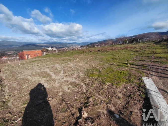 Terreno para Venda em Paderne Foto 2