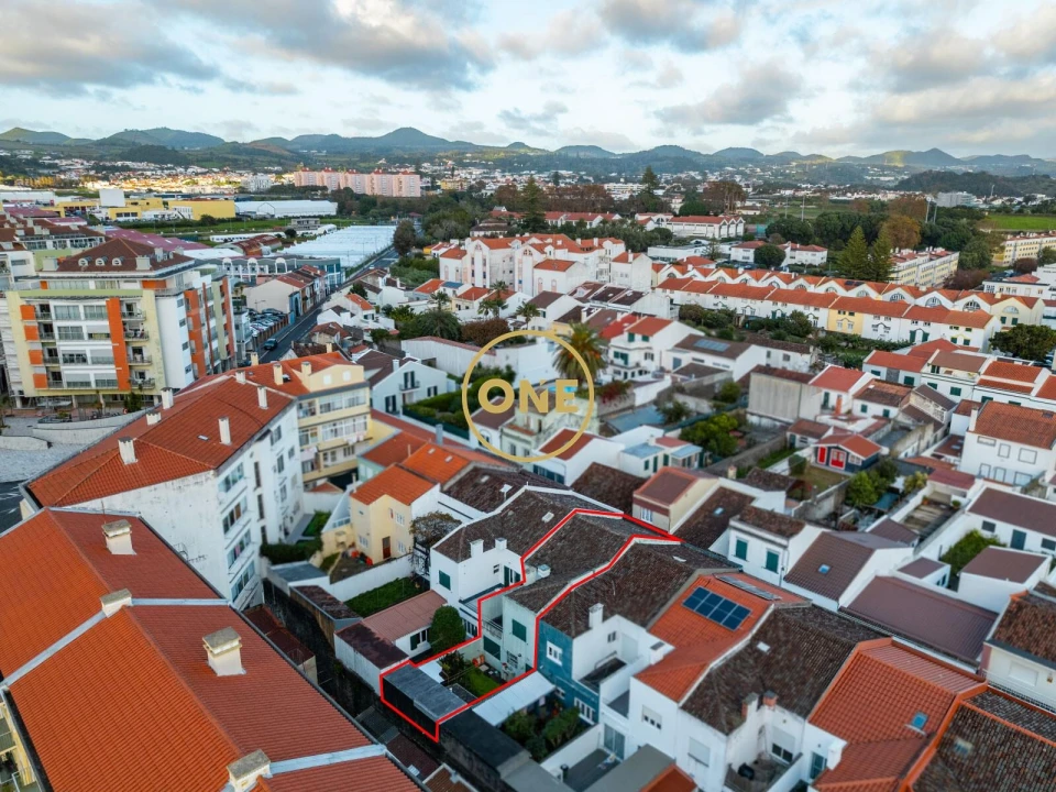 Moradia T4 para Venda em Ponta Delgada (São Pedro) Foto 22
