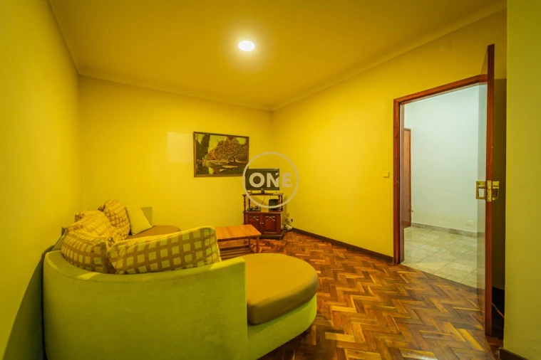 Moradia T4 para Venda em Ponta Delgada (São Pedro) Foto 13